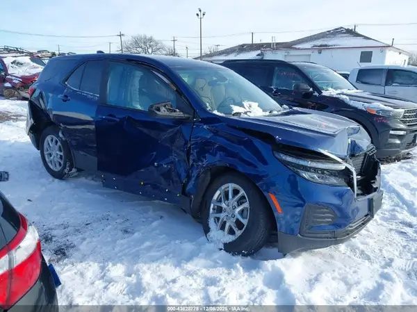3GNAXSEV0NS211903 2022 CHEVROLET EQUINOX - Image 1