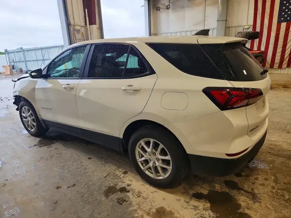 3GNAXSEV0NS221041 2022 CHEVROLET EQUINOX - Image 2
