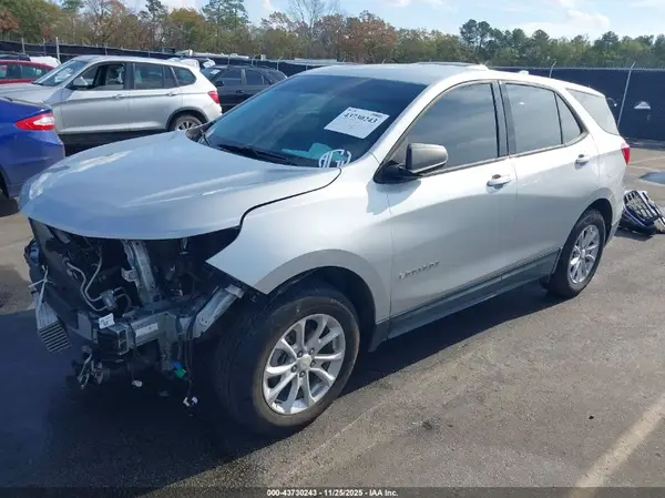3GNAXSEV1KL258220 2019 CHEVROLET EQUINOX - Image 2