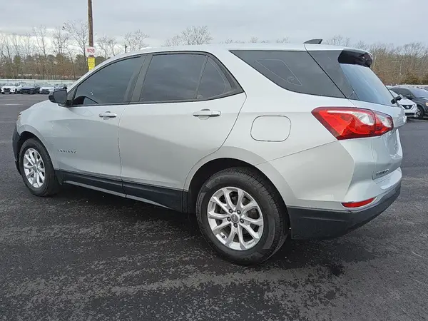3GNAXSEV1LS723697 2020 CHEVROLET EQUINOX - Image 2