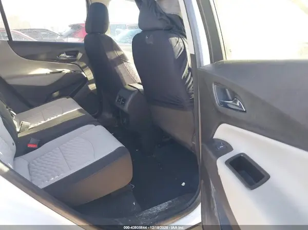 3GNAXSEV1MS108083 2021 CHEVROLET EQUINOX - Image 8