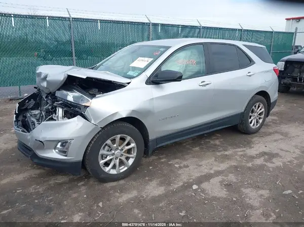 3GNAXSEV1MS141892 2021 CHEVROLET EQUINOX - Image 2