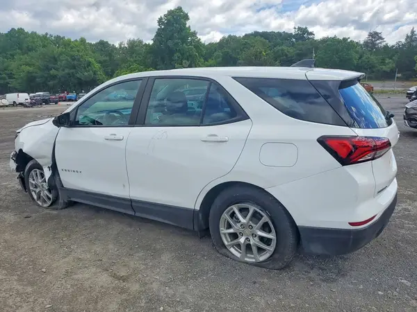 3GNAXSEV1NS204605 2022 CHEVROLET EQUINOX - Image 2