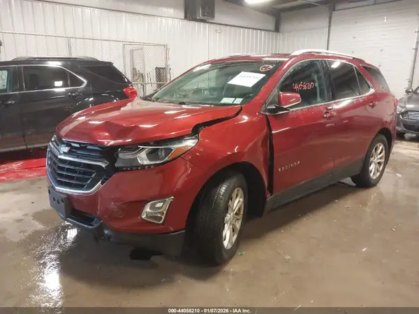 3GNAXSEV2JS565755 2018 CHEVROLET EQUINOX - Image 2