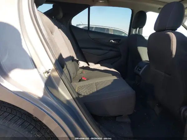 3GNAXSEV2JS577677 2018 CHEVROLET EQUINOX - Image 8