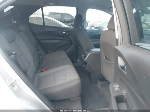 3GNAXSEV2JS581762 2018 CHEVROLET EQUINOX - Image 8