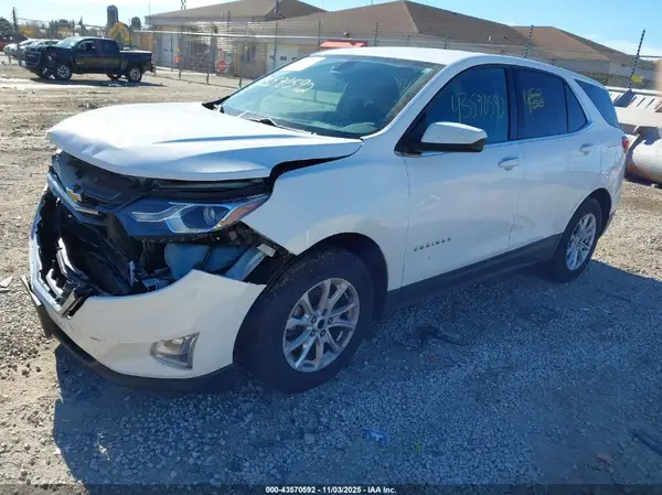 3GNAXSEV2JS621239 2018 CHEVROLET EQUINOX - Image 2