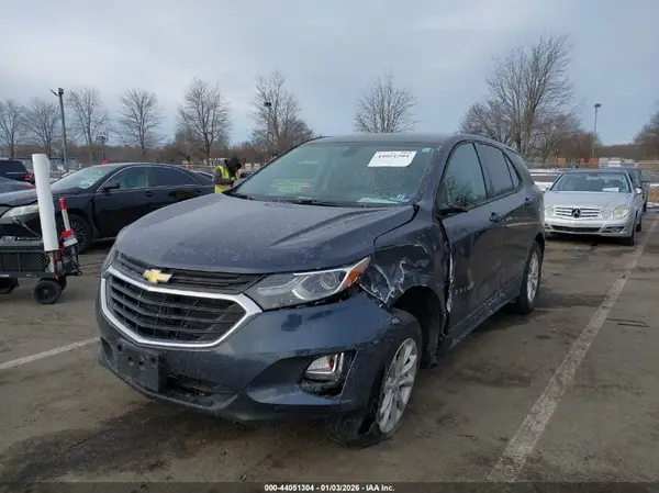 3GNAXSEV2KL255200 2019 CHEVROLET EQUINOX - Image 2