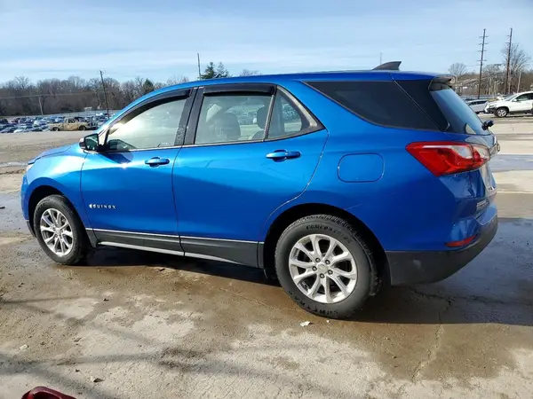 3GNAXSEV2KS555986 2019 CHEVROLET EQUINOX - Image 2