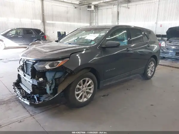 3GNAXSEV2KS659541 2019 CHEVROLET EQUINOX - Image 2