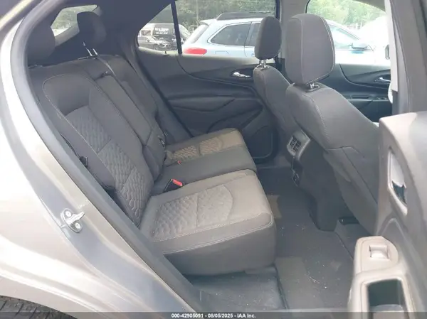 3GNAXSEV3JS500638 2018 CHEVROLET EQUINOX - Image 8