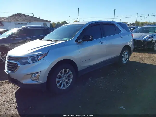 3GNAXSEV3JS548060 2018 CHEVROLET EQUINOX - Image 2