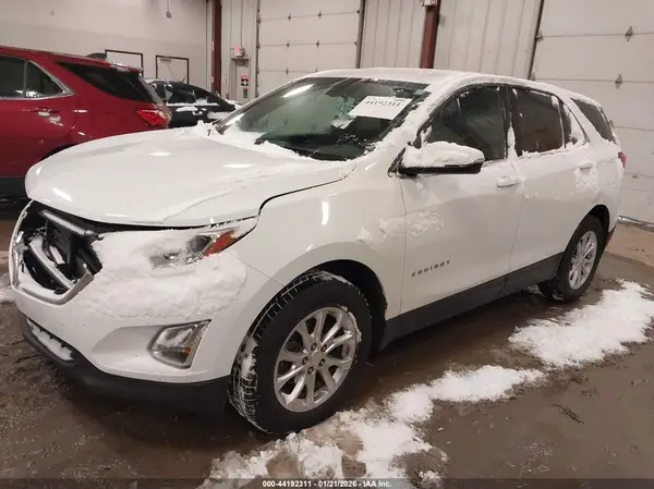 3GNAXSEV3JS562749 2018 CHEVROLET EQUINOX - Image 2