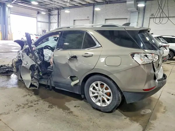 3GNAXSEV3JS568860 2018 CHEVROLET EQUINOX - Image 2