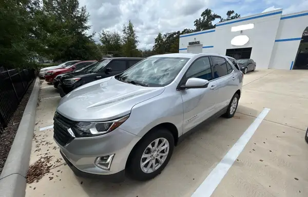 3GNAXSEV3JS573086 2018 CHEVROLET EQUINOX - Image 2