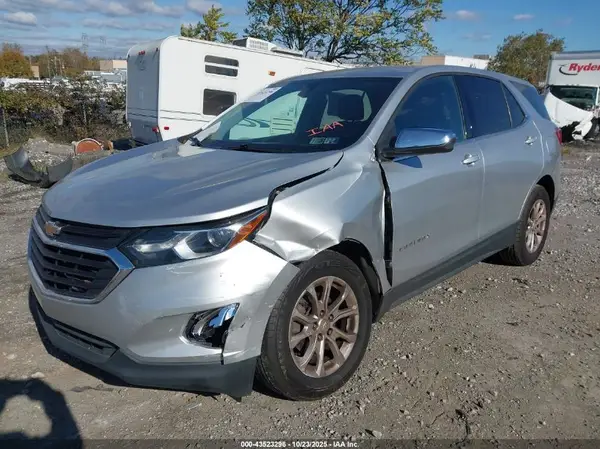 3GNAXSEV3JS576893 2018 CHEVROLET EQUINOX - Image 2