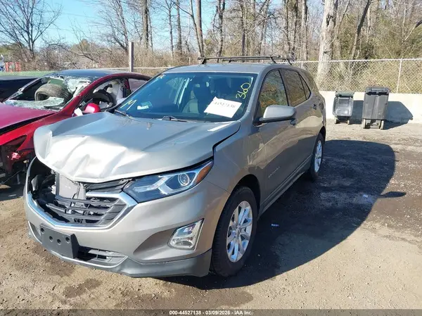 3GNAXSEV3JS580765 2018 CHEVROLET EQUINOX - Image 2