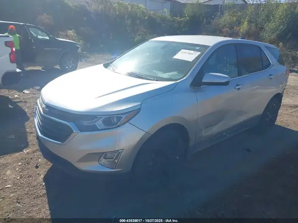 3GNAXSEV3JS581396 2018 CHEVROLET EQUINOX - Image 2