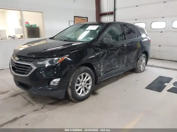 3GNAXSEV3KL229298 2019 CHEVROLET EQUINOX - Image 2