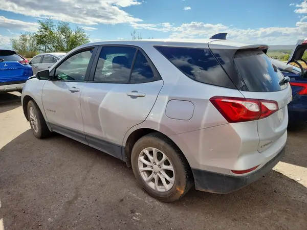 3GNAXSEV3LS685342 2020 CHEVROLET EQUINOX - Image 2