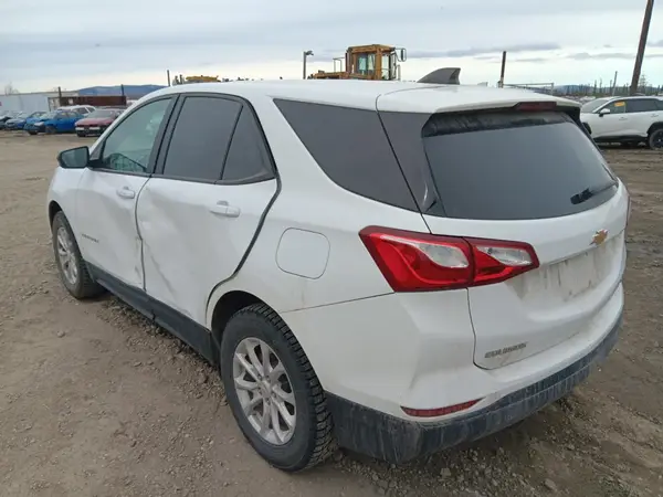 3GNAXSEV3MS100213 2021 CHEVROLET EQUINOX - Image 2