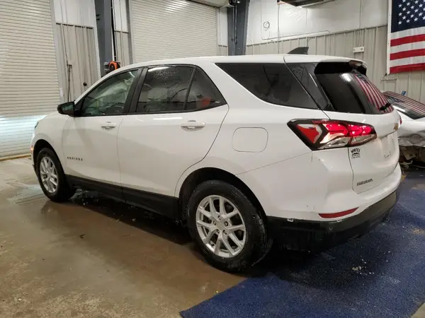 3GNAXSEV3NS116543 2022 CHEVROLET EQUINOX - Image 2