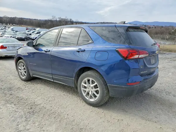 3GNAXSEV3NS240165 2022 CHEVROLET EQUINOX - Image 2