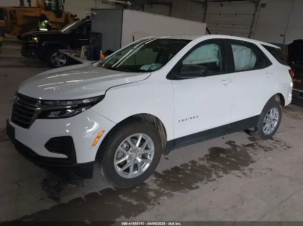 3GNAXSEV3NS247505 2022 CHEVROLET EQUINOX - Image 2