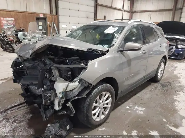 3GNAXSEV4JS533793 2018 CHEVROLET EQUINOX - Image 2