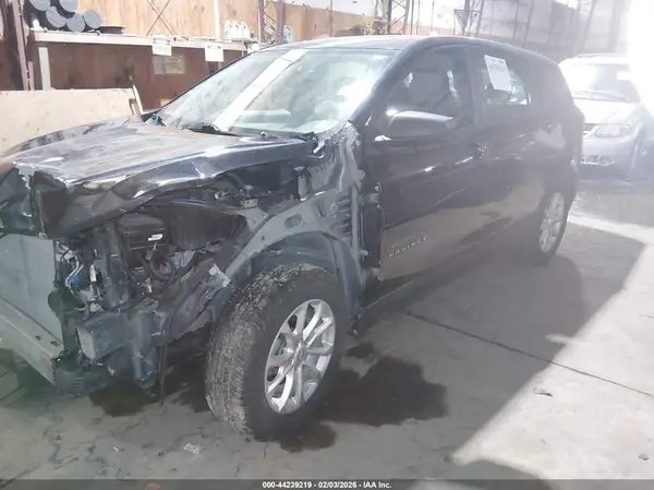 3GNAXSEV4LS733365 2020 CHEVROLET EQUINOX - Image 2