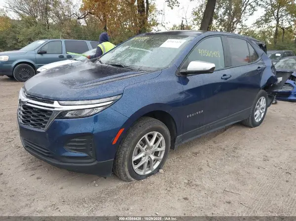 3GNAXSEV4NS245326 2022 CHEVROLET EQUINOX - Image 2