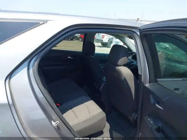 3GNAXSEV5JL117584 2018 CHEVROLET EQUINOX - Image 8