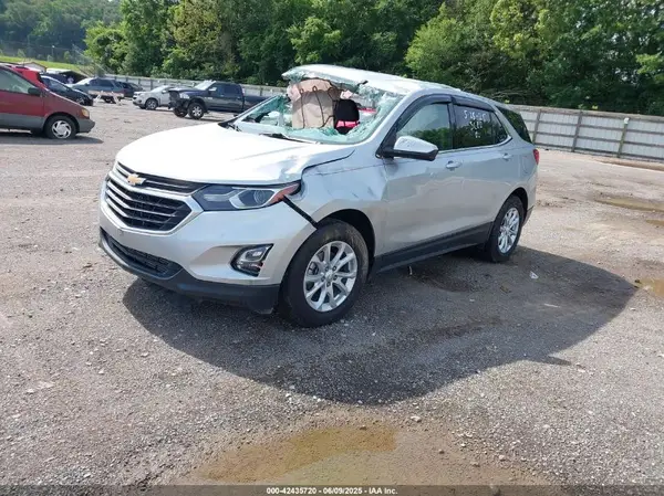3GNAXSEV5JS570108 2018 CHEVROLET EQUINOX - Image 2