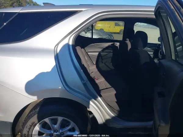 3GNAXSEV5JS632090 2018 CHEVROLET EQUINOX - Image 8