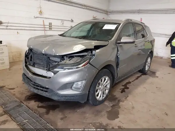 3GNAXSEV5JS640111 2018 CHEVROLET EQUINOX - Image 2