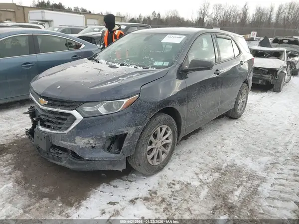 3GNAXSEV5KL262108 2019 CHEVROLET EQUINOX - Image 2