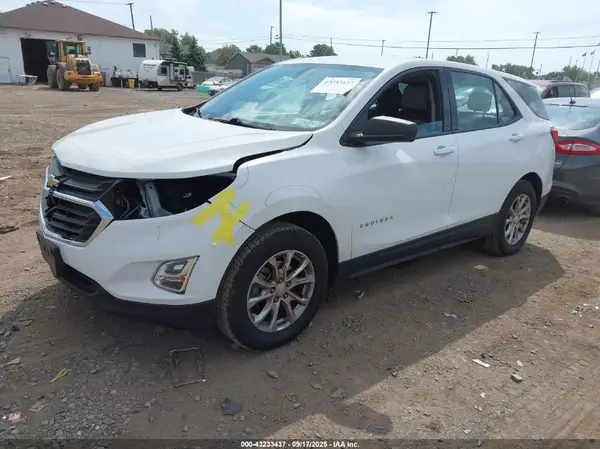 3GNAXSEV5KS580140 2019 CHEVROLET EQUINOX - Image 2
