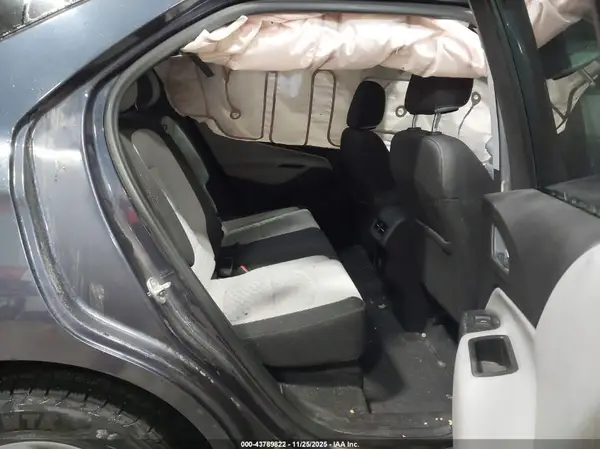 3GNAXSEV6JS611197 2018 CHEVROLET EQUINOX - Image 8