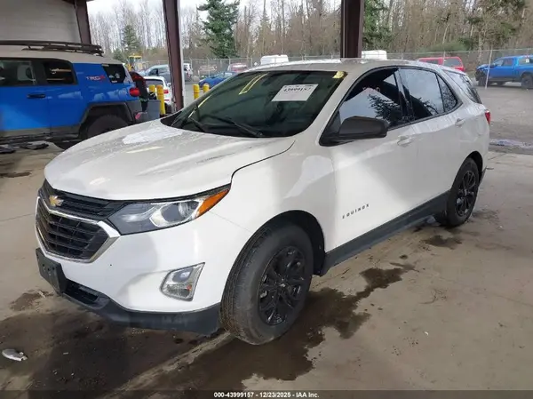 3GNAXSEV6KS564545 2019 CHEVROLET EQUINOX - Image 2