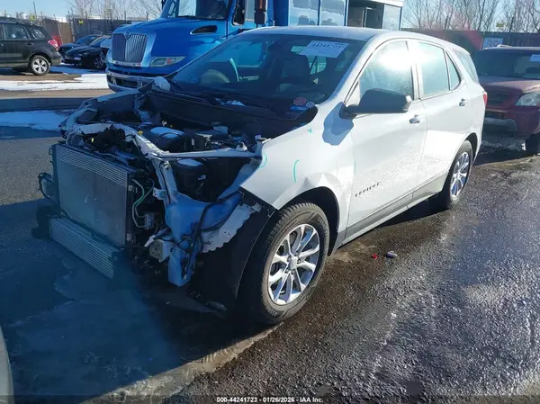 3GNAXSEV6LS632389 2020 CHEVROLET EQUINOX - Image 2