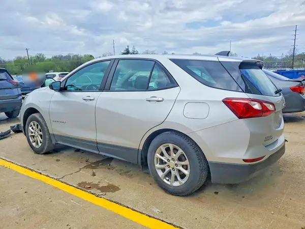 3GNAXSEV6LS735988 2020 CHEVROLET EQUINOX - Image 2