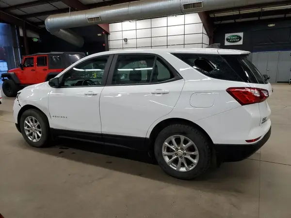 3GNAXSEV6MS176590 2021 CHEVROLET EQUINOX - Image 2