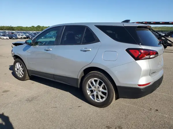 3GNAXSEV6NS170421 2022 CHEVROLET EQUINOX - Image 2