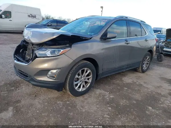 3GNAXSEV7JL112600 2018 CHEVROLET EQUINOX - Image 2