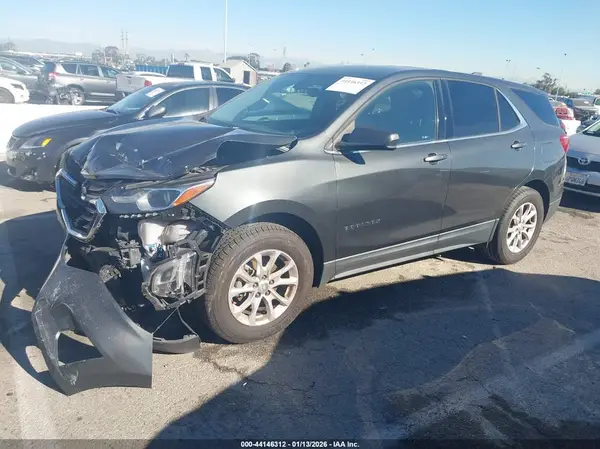 3GNAXSEV7JS545923 2018 CHEVROLET EQUINOX - Image 2