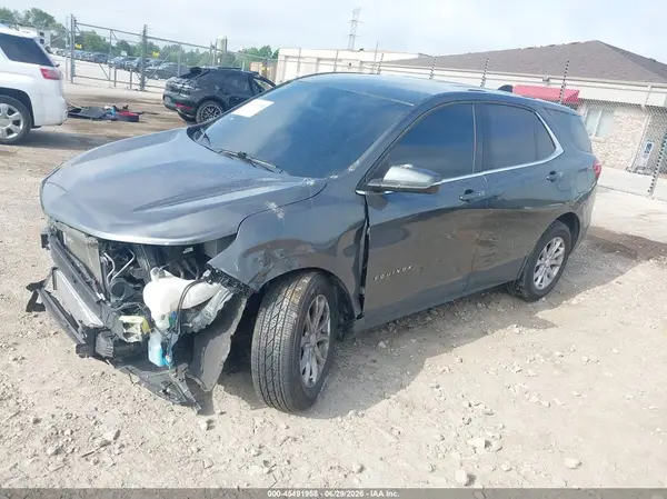 3GNAXSEV7JS572863 2018 CHEVROLET EQUINOX - Image 2