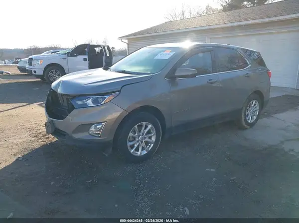 3GNAXSEV7JS632205 2018 CHEVROLET EQUINOX - Image 2