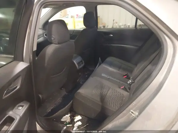 3GNAXSEV7JS649215 2018 CHEVROLET EQUINOX - Image 8