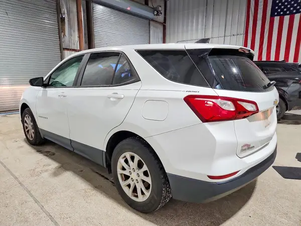 3GNAXSEV7LS620381 2020 CHEVROLET EQUINOX - Image 2