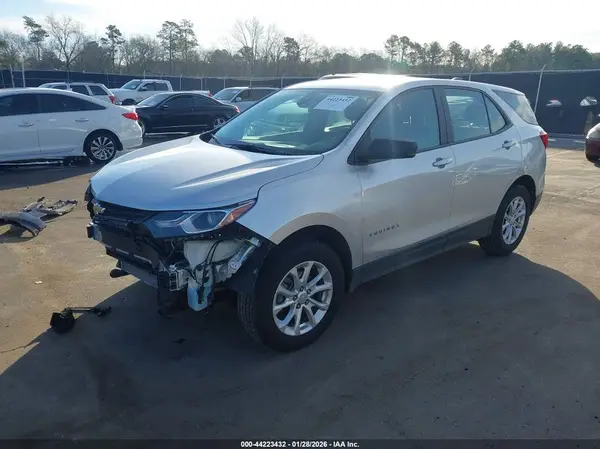 3GNAXSEV7LS656667 2020 CHEVROLET EQUINOX - Image 2